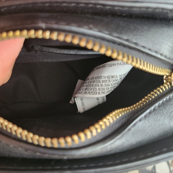 Forever 21 Crossbody bag 😍host-pick! - Picture 6 of 6